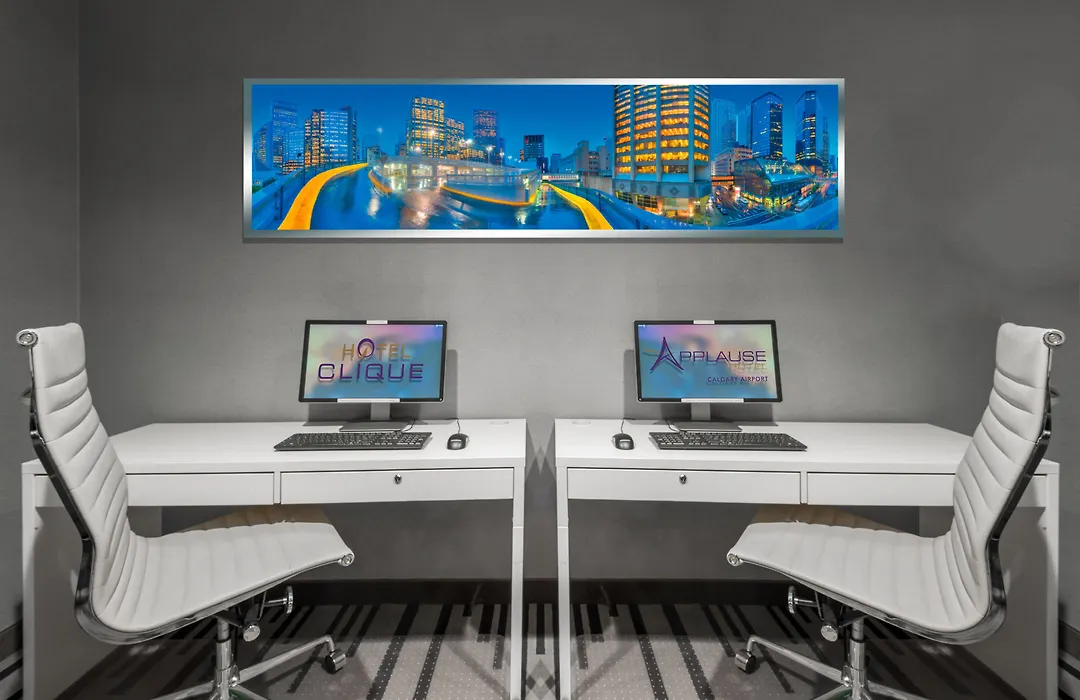 Applause Hotel Calgary Airport By Clique-1